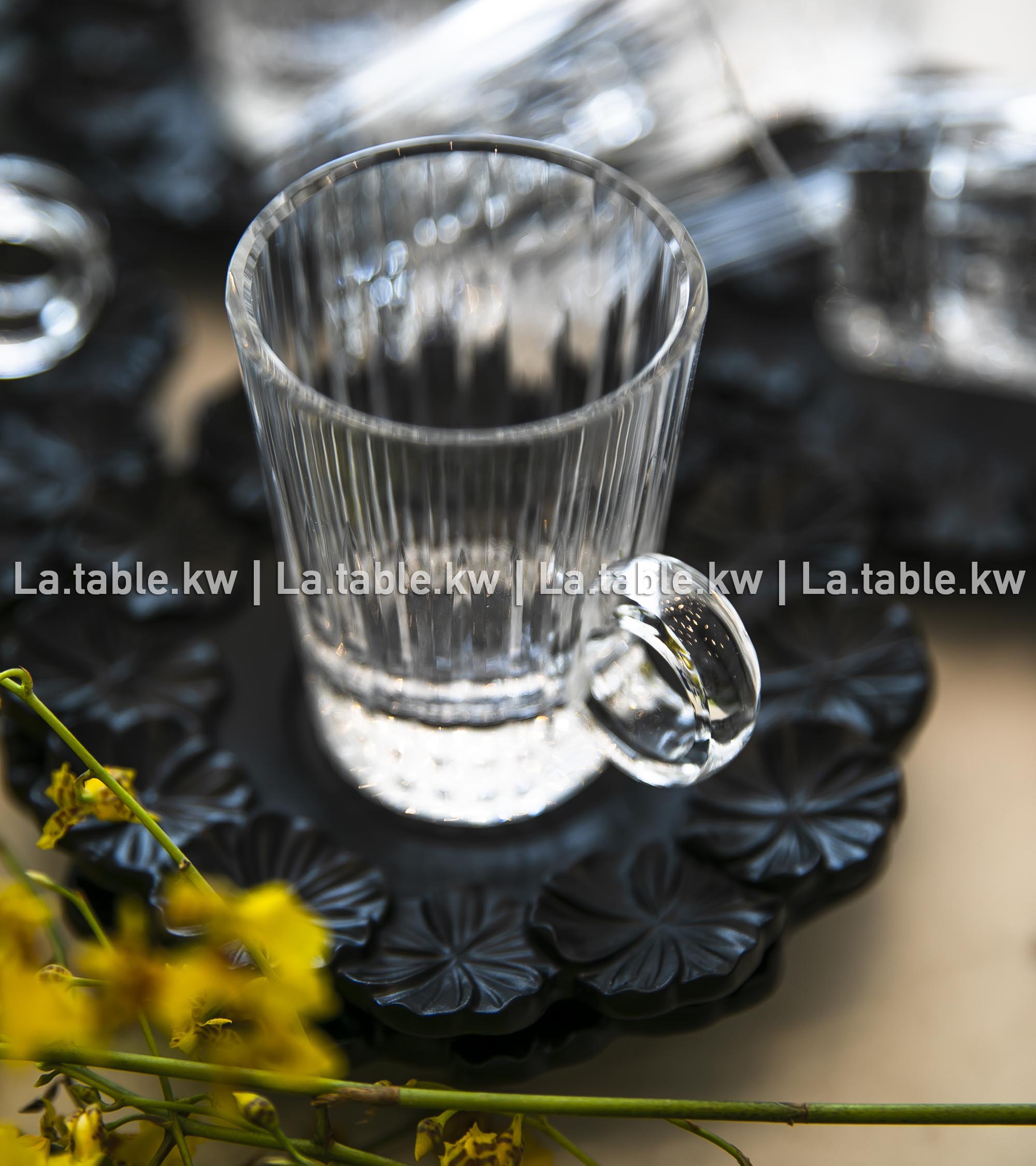 Black Crystal Petals Tea Set