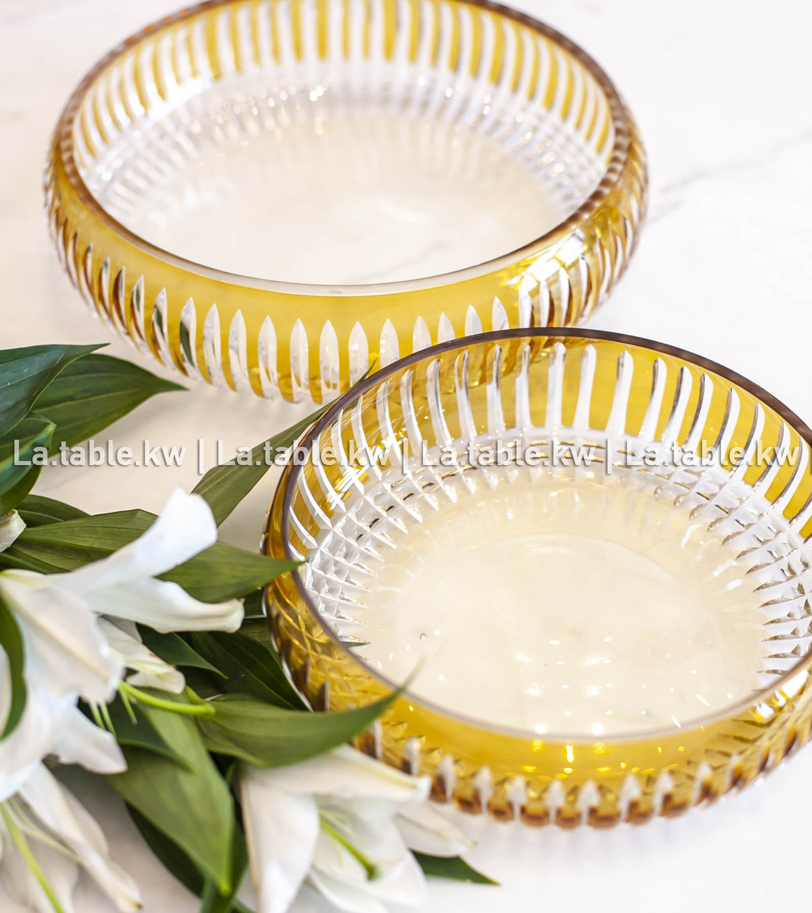 Amber Allure Curved Standless Bowls