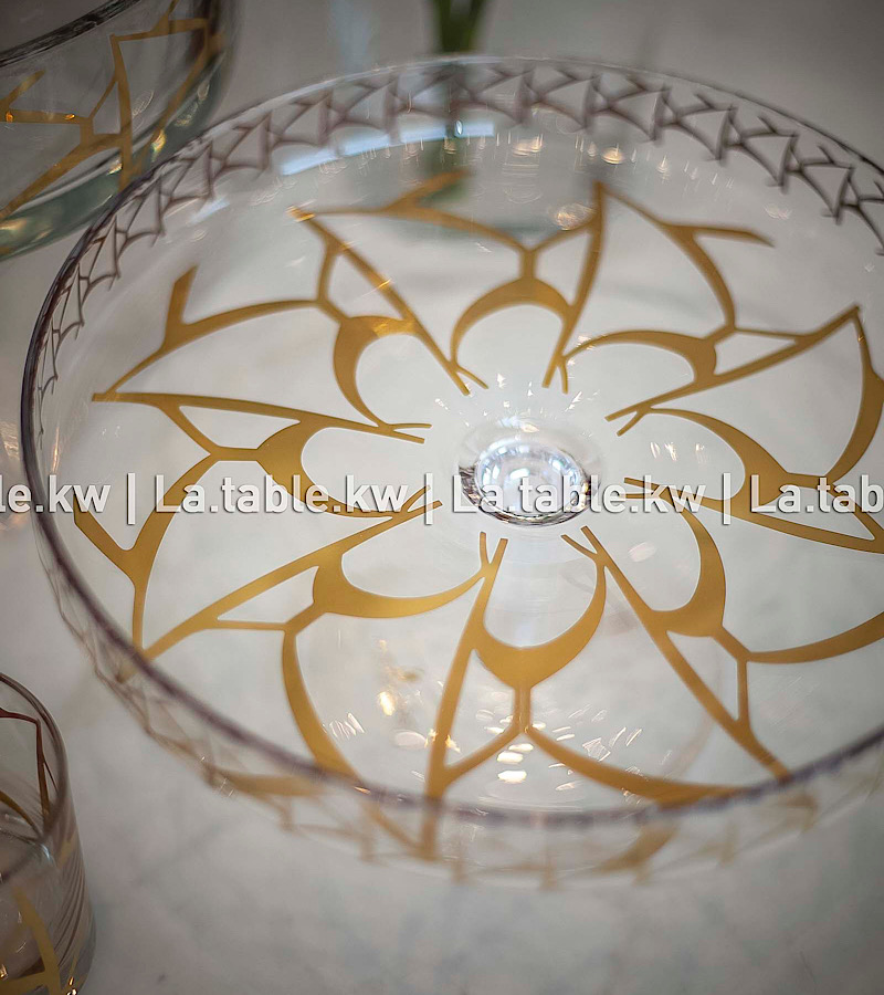 Gold Modern Cut Bowl with Stand / مودرن آند كت  وعاء  مع  قاعده- ذهبي