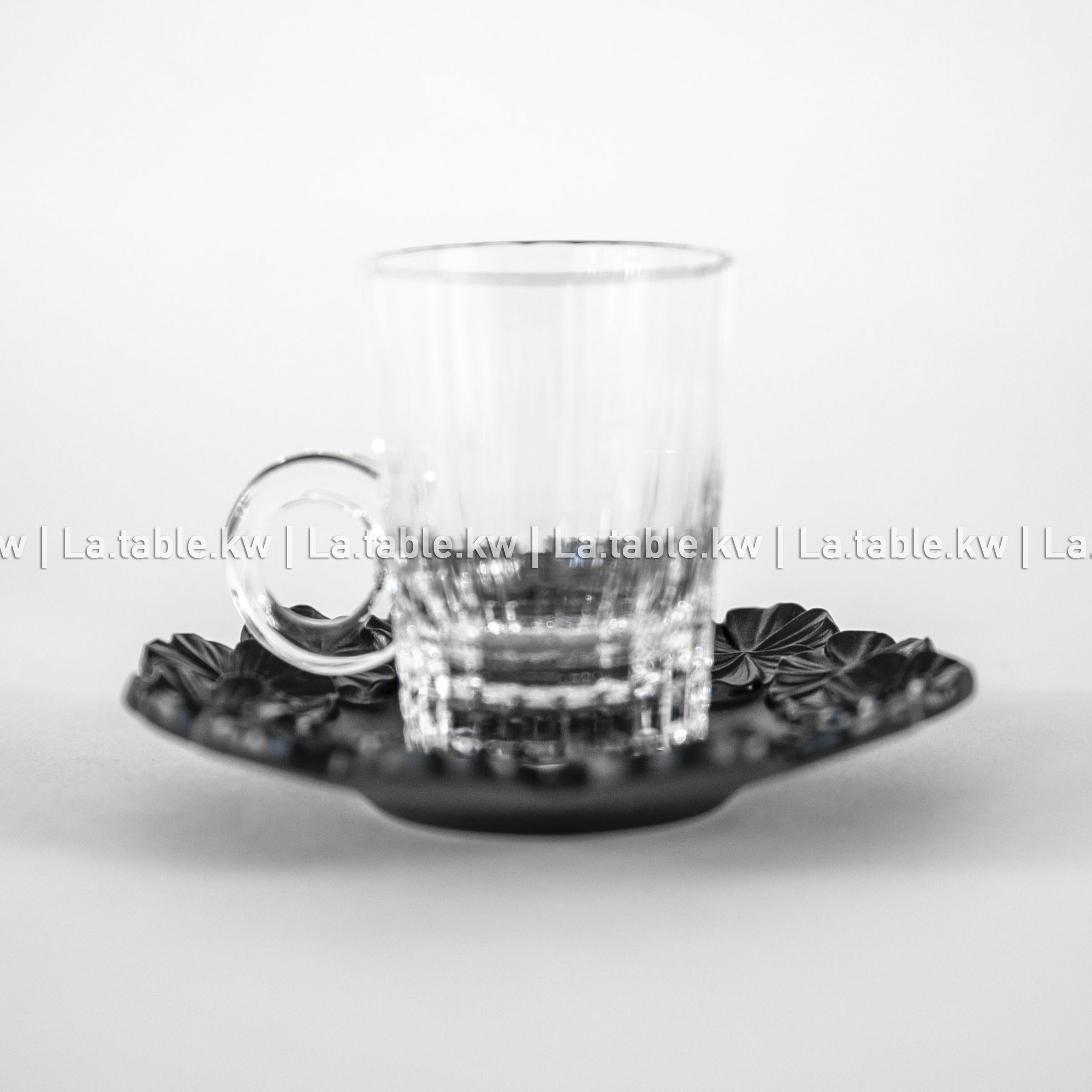 Black Crystal Petals Tea Set / بتالس كريستال طقم شاي - أسود