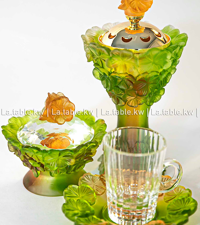 Multi Color Crystal Petals Tea Set / بتالس كريستال طقم شاي - متعدد الألوان