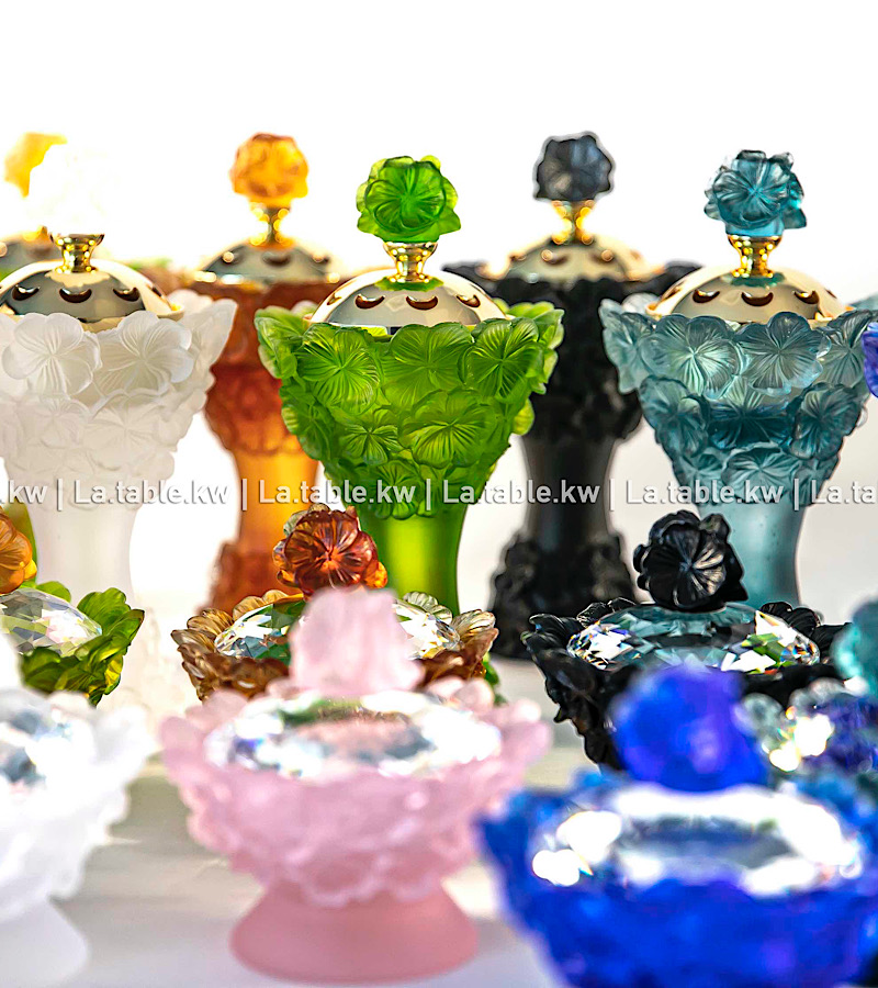 Petroleum Crystal Petals Mubkhar Set with Silver or Gold Lid