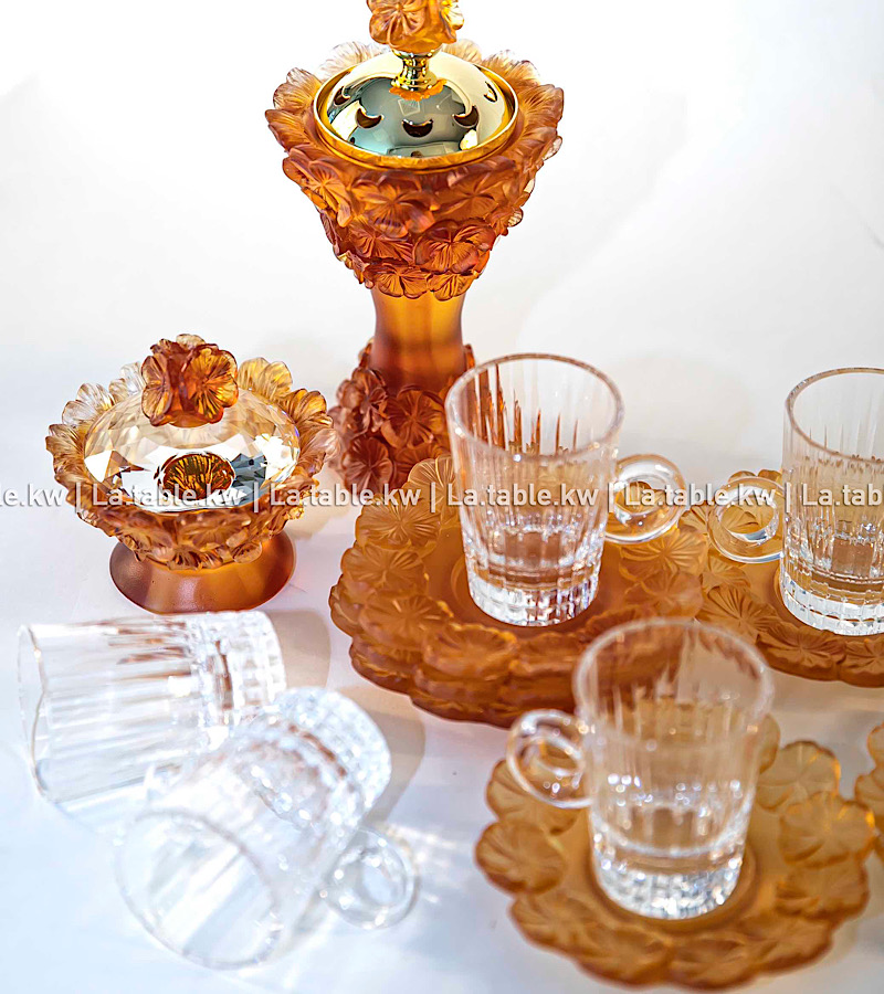 Amber Crystal Petals Mubkhar Set with Silver Lid / بتالس كريستال طقم مبخر مع غطاء فضي - عمبر