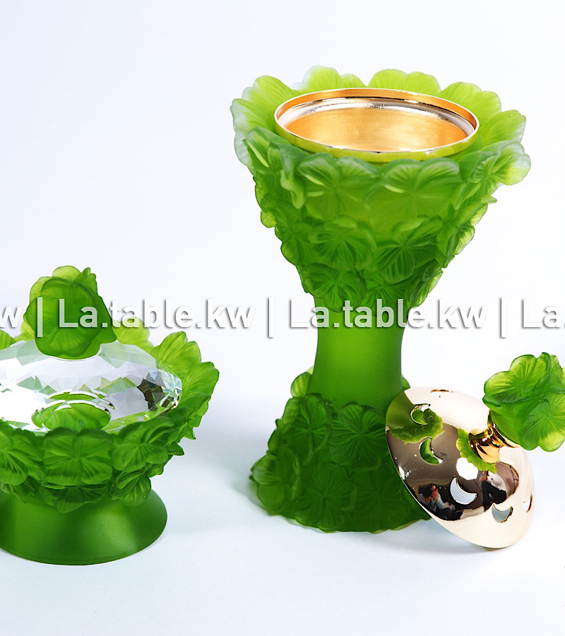 Green Crystal Petals Mubkhar Set with Silver Lid / بتالس كريستال طقم مبخر مع غطاء فضي - أخضر