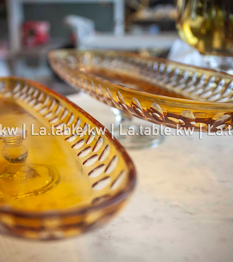 Custard Elite Long Plates / إليت طبق طويل باللون  الكاسترد