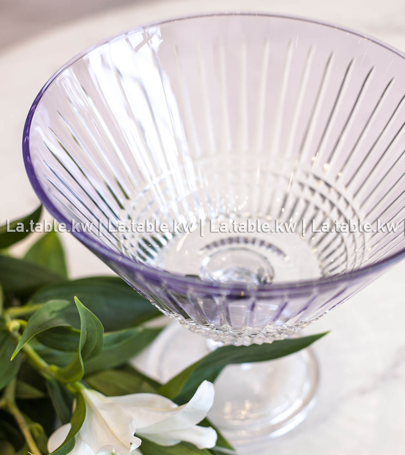 Lavender Allure V bowl / آلور وعاء على شكل٧  - لاڤندر