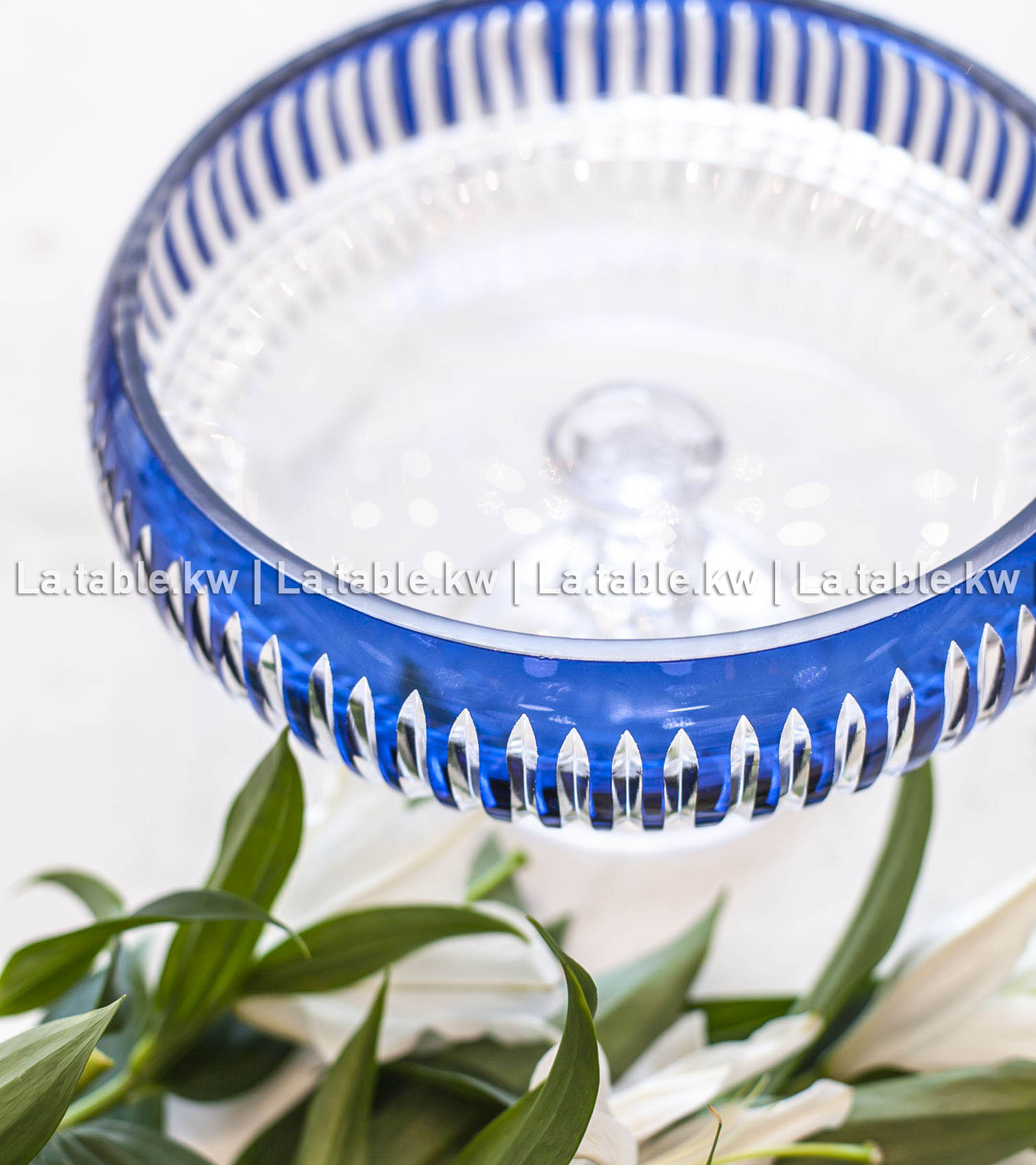 Navy Blue Allure Curved Bowls / آلور وعاء منحني - أزرق غامق