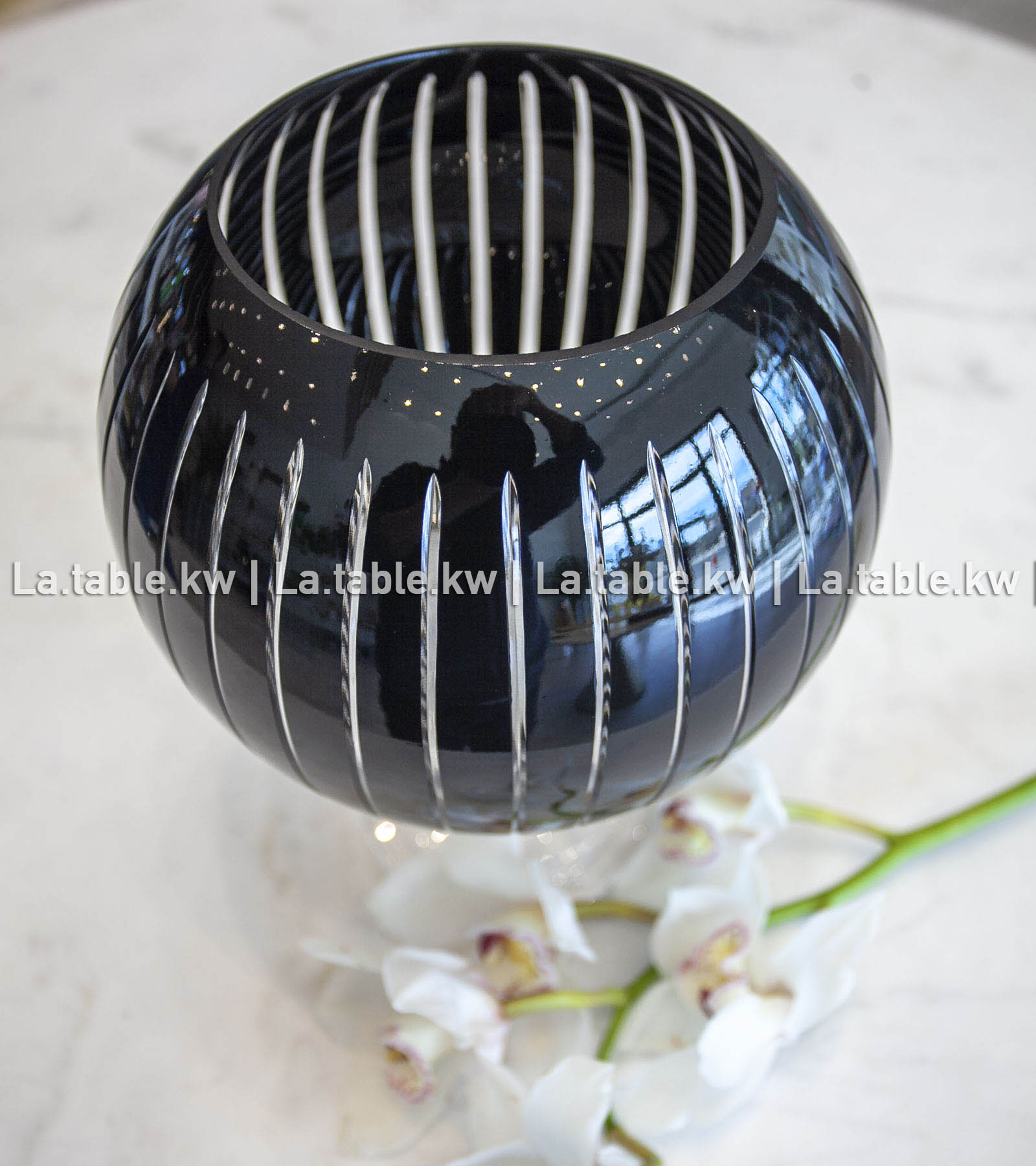 Black Classic Ball Vase with Stand