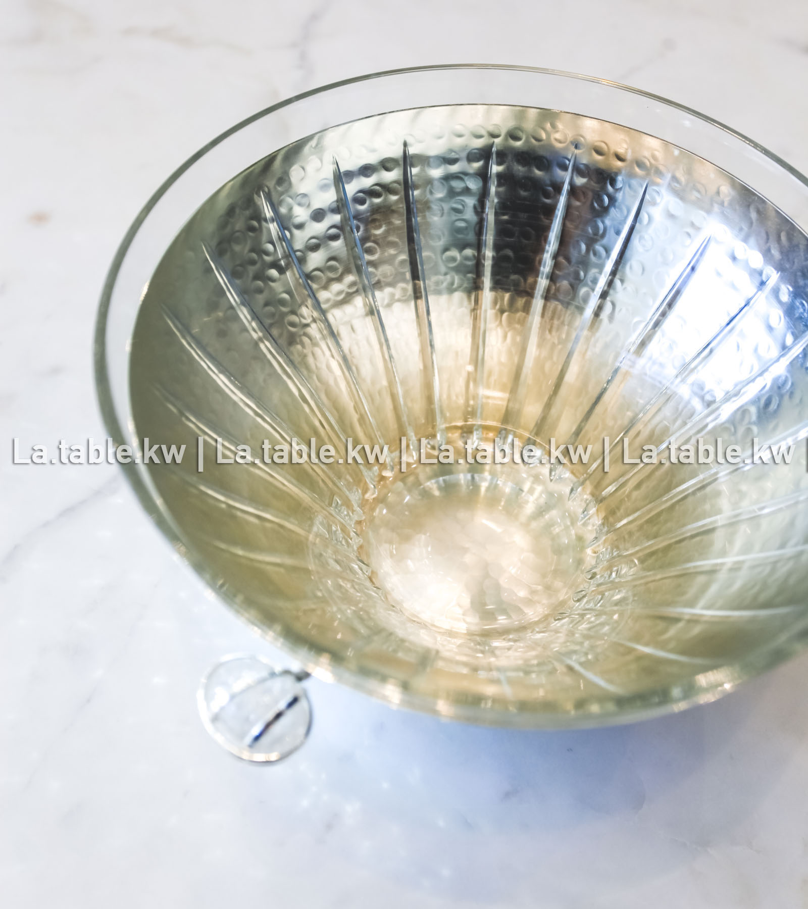 White Stone Designed Chrome V Bowl / وعاء من الكروم علي شكل٧بتصميم الحجر الابيض